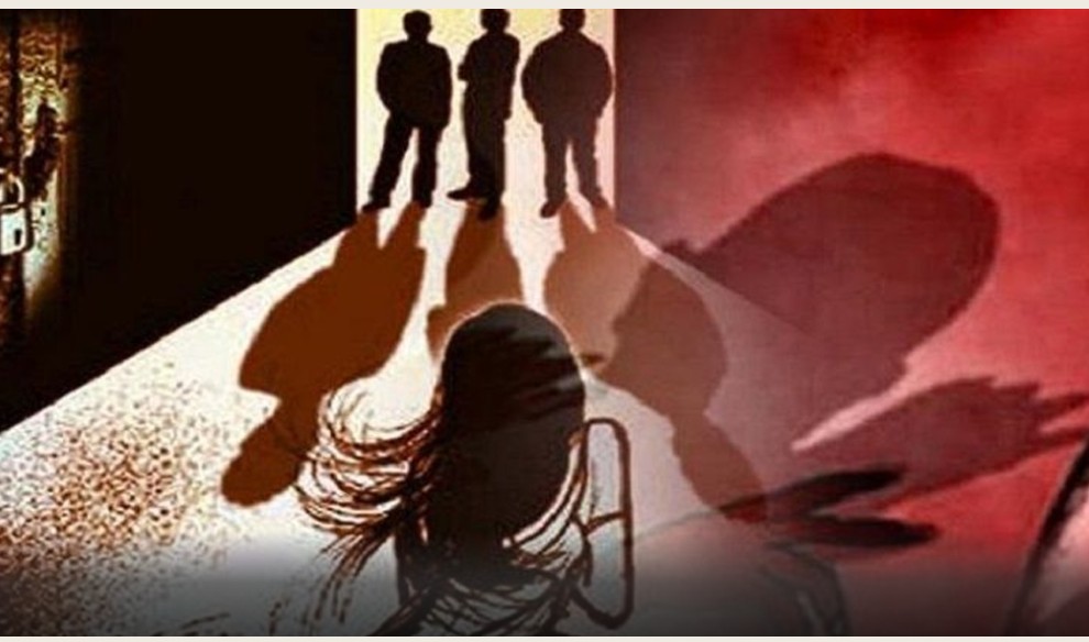চট্টগ্রামের সীতাকুণ্ডে সমুদ্র সৈকতে বেড়াতে গিয়ে সংঘবদ্ধ ধর্ষণের শি*কার হয়েছেন এক কলেজছাত্রী।