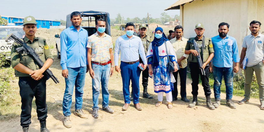 ফেনীতে অবৈধ ২ ইটভাটায় ৩লাখ টাকা জরিমানা