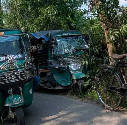 ছাগলনাইয়ায় সড়ক দুর্ঘটনায় ৬ এসএসসি পরীক্ষার্থী আহত