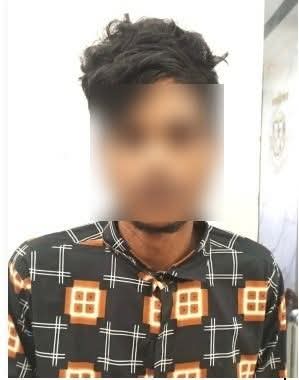 দুর্ধর্ষ পেশাদার ছিনতাইকারী হুমায়ুন কবির ওরফে রনিকে গ্রেফতার করেছে তেজগাঁও থানা পুলিশ