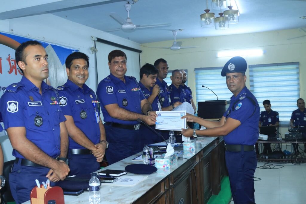 নোয়াখালীতে জুলাই মাসের অপরাধ পর্যালোচনা সভা অনুষ্ঠিত