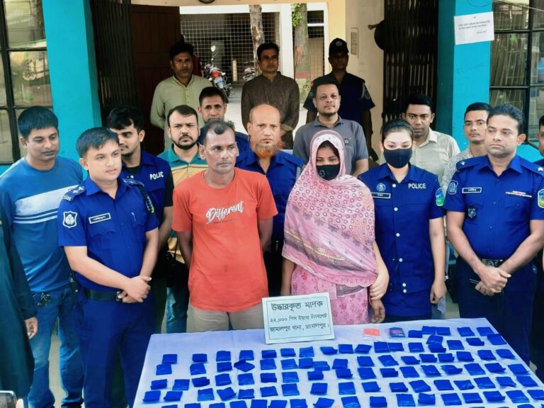 রাঙ্গামাটি,খাগড়াছড়ি এবং কক্সবাজার ঘুরতে গিয়ে ফেরার পথে ইয়াবার চালানসহ গ্রেপ্তার হয়েছে এক দম্পতি