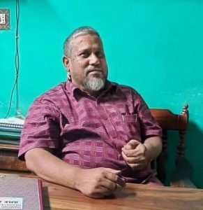 বাবার লাশ বাড়িতে রেখে পরীক্ষা দিল মেয়ে