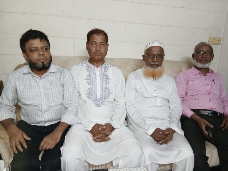 ফেনীতে ইঞ্জিনিয়ার মফিজুর রহমানের বিরুদ্ধে অপপ্রচারের প্রতিবাদে এলাকাবাসীর সংবাদ সম্মেলন