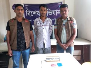 কেরানীগঞ্জে ১০০ পিস ইয়াবাসহ মাদক ব্যবসায়ী গ্রেপ্তার।