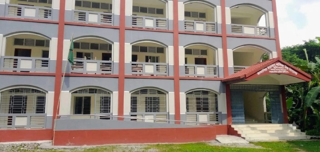পাকুন্দিয়ায় ৮ জন শিক্ষক, অথচ ৫ পরীক্ষার্থীর কেউই পাস করেনি