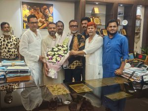 অ্যাডভোকেট সাখাওয়াত হোসেন খানকে জন্মদিনের শুভেচ্ছা জানালেন সেন্টু চেয়ারম্যান