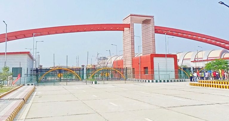 ঈদে মিলাদুন্নবী ছুটিতে বুধবার বেনাপোলে আমদানি-রপ্তানিসহ সকল কার্যক্রম বন্ধ