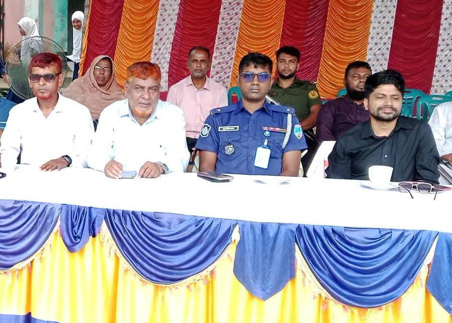হরিণাকুন্ডুতে ৫৩ তম জাতীয় স্কুল, মাদ্রাসা ও কারিগরি শিক্ষাপ্রতিষ্ঠানের গ্রীষ্মকালীন ক্রীড়া উদ্বোধন প্রতিযোগিতা-২০২৬