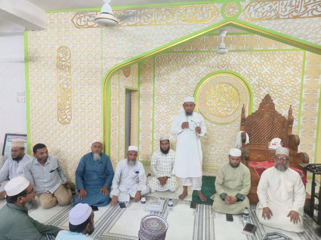 বাতিসা ইউনিয়ন কেন্দ্রীয় জামে মসজিদে সীরাতুন্নবী (সা.) মাহফিল অনুষ্ঠিত