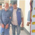 শার্শায় ১৮টি স্বর্ণের বারসহ একজন গ্রেফতার, পালিয়েছে আরও দুজন