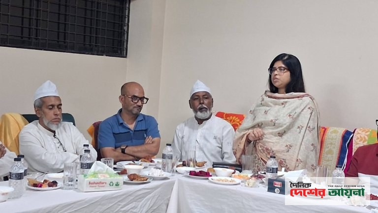 নলতা পাক রওজা শরীফ জিয়ারত ও আহ্ছানিয়া মিশন পরিদর্শন করেন জেলা প্রশাসক মিজ কাওছার আজিজ