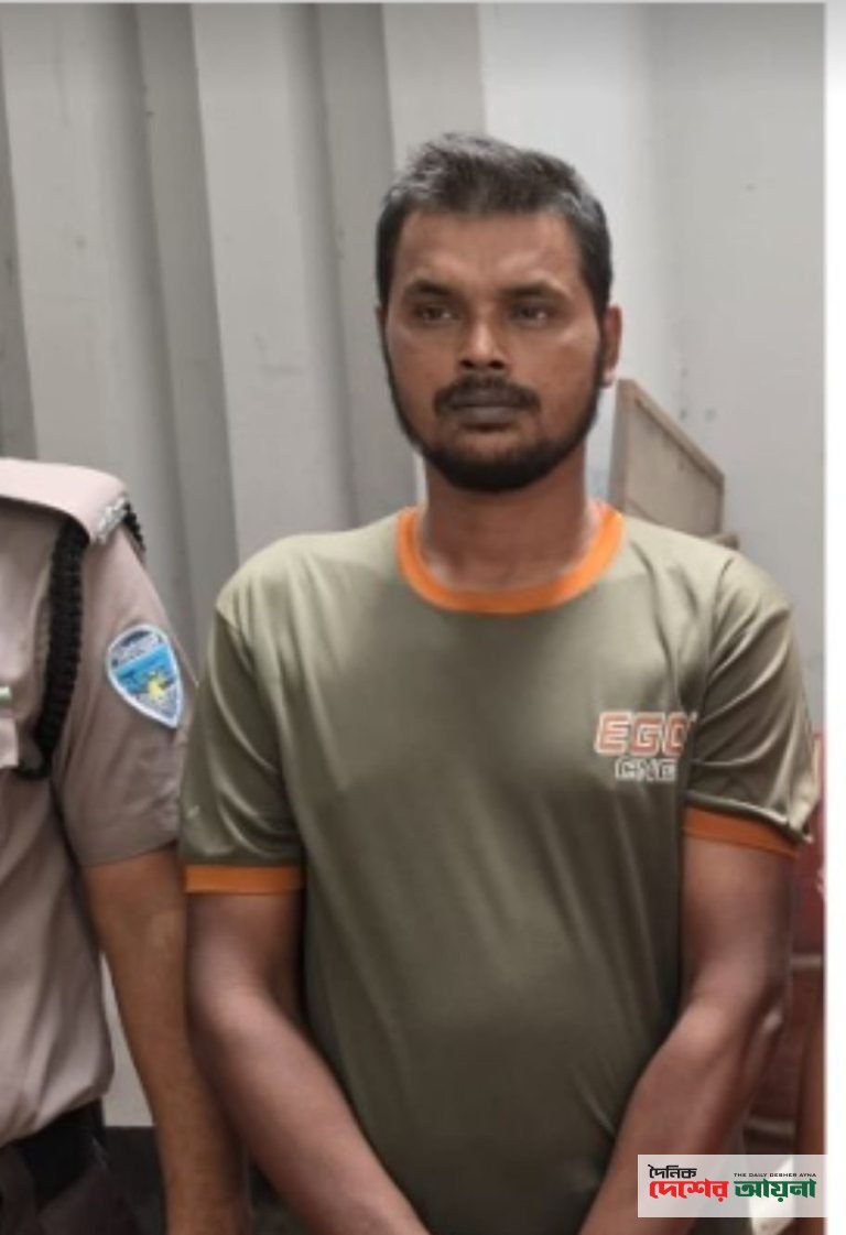 ধারালো দা দিয়ে কুপিয়ে হত্যাচেষ্টা: ২৪ ঘণ্টার মধ্যে ফেনীতে মূল আসামি গ্রেপ্তার