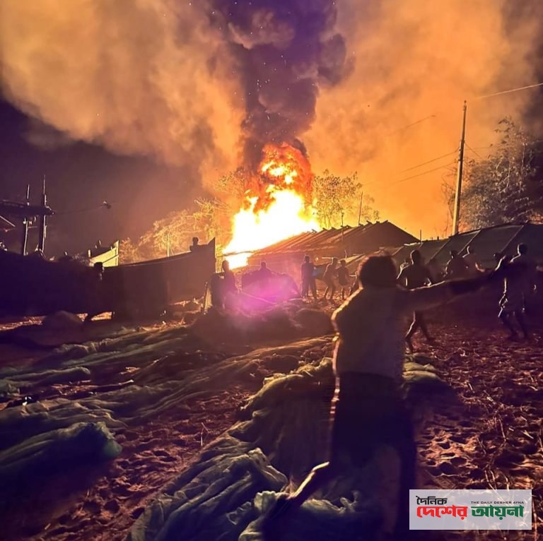 কুতুবদিয়ায় জেলে পাড়ায় ভয়াবহ অগ্নিকাণ্ড, পুড়ে ছাই ৩৬ টি বসতঘর