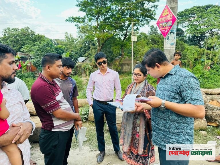 নরসিংদীর শিবপুর মোবাইল কোর্টে কারাদণ্ড এবং এক হাজার টাকা জরিমানা করেন সহকারী কমিশনার ( ভূমি) মোঃ সামিউর রহমান