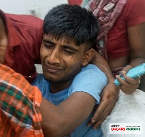 আতশবাজির ভয়াবহ বিস্ফোরণ: