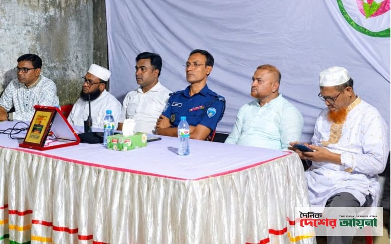 কক্সবাজারে বৃহত্তর চৌধুরীপাড়ায় আইনশৃঙ্খলা বিষয়ক মতবিনিময় সভা অনুষ্ঠিত