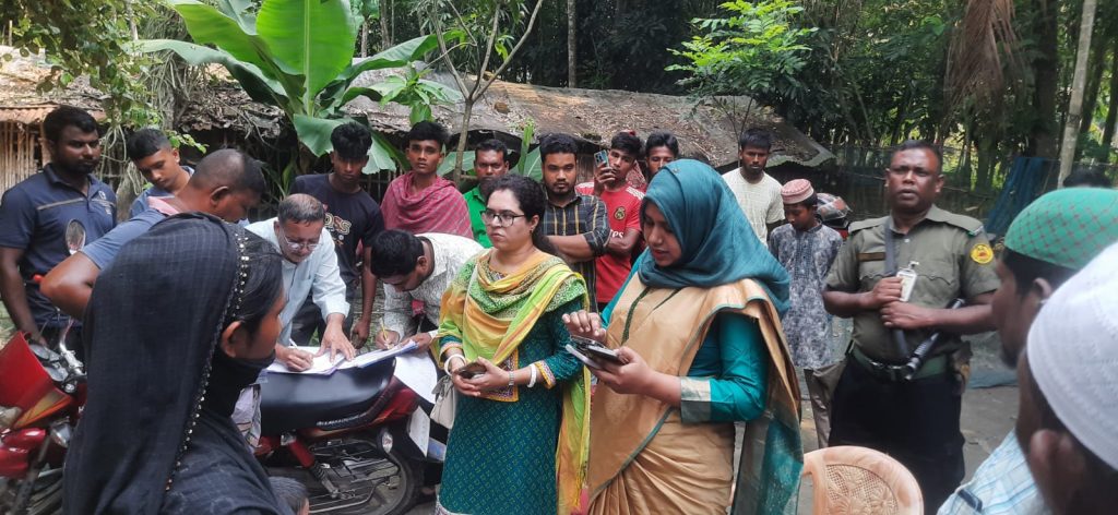 কালিগঞ্জে প্রধান শিক্ষকের অনুমতি নিয়ে ছাত্রীর বাল্যবিয়েতে ৩২ সহপাঠী! প্রশাসনের হস্তক্ষেপে পণ্ড, শিক্ষকদের ভূমিকা নিয়ে প্রশ্ন