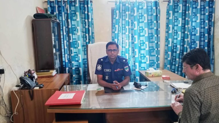 বটিয়াঘাটা থানার নবাগত অফিসার ইনচার্জ হিসেবে যোগদান করেছেন-মোঃ মেহেদী হাসান