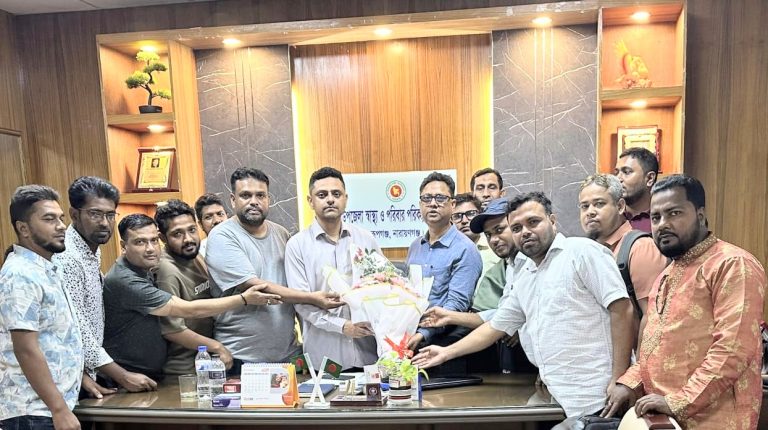 রূপগঞ্জের স্বাস্থ্যসেবার উন্নয়নে পল্লী চিকিৎসকদের সহযোগিতা প্রয়োজন: তানসিভ জুবায়ের