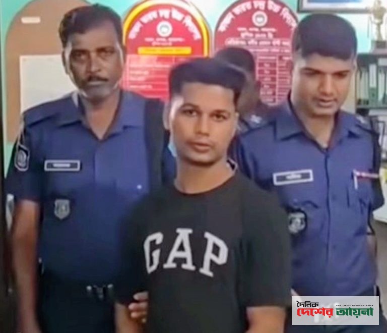 রূপগঞ্জে শিক্ষকের উপর হামলার  ঘটনায় মামলা \ ছাত্র গ্রেফতার