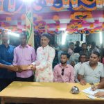 কেন্দুয়ায় বিভিন্ন পূজা মণ্ডপ পরিদর্শন করলেন চেয়ারম্যান পদপ্রার্থী মাইন উদ্দিন এবং আর্থিক সহায়তা করে